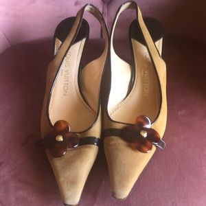 Louis Vuitton 39 1/2 kitten heals with Bakelite accents